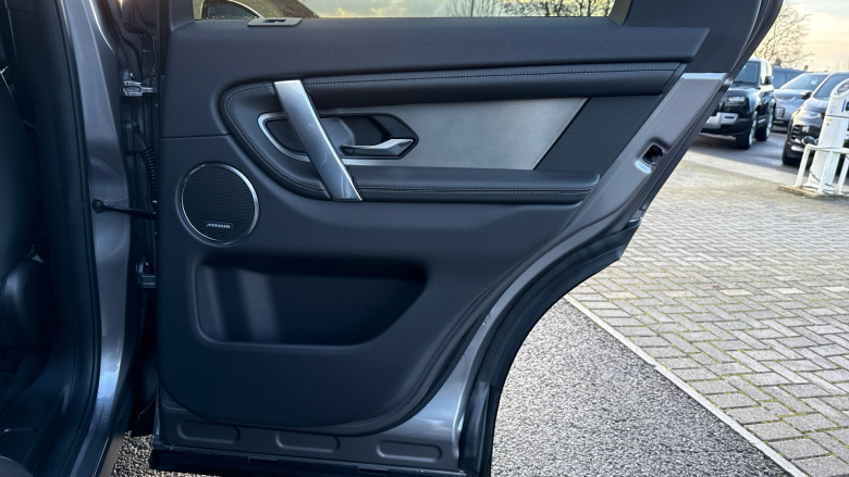 Land Rover Discovery Sport 2.0 D200 Dynamic SE 5dr Auto [5 Seat] Diesel Station Wagon